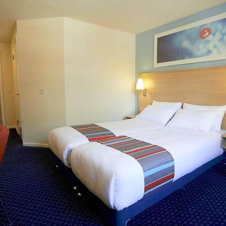 Travelodge Glasgow Airport Hotel Екстериор снимка