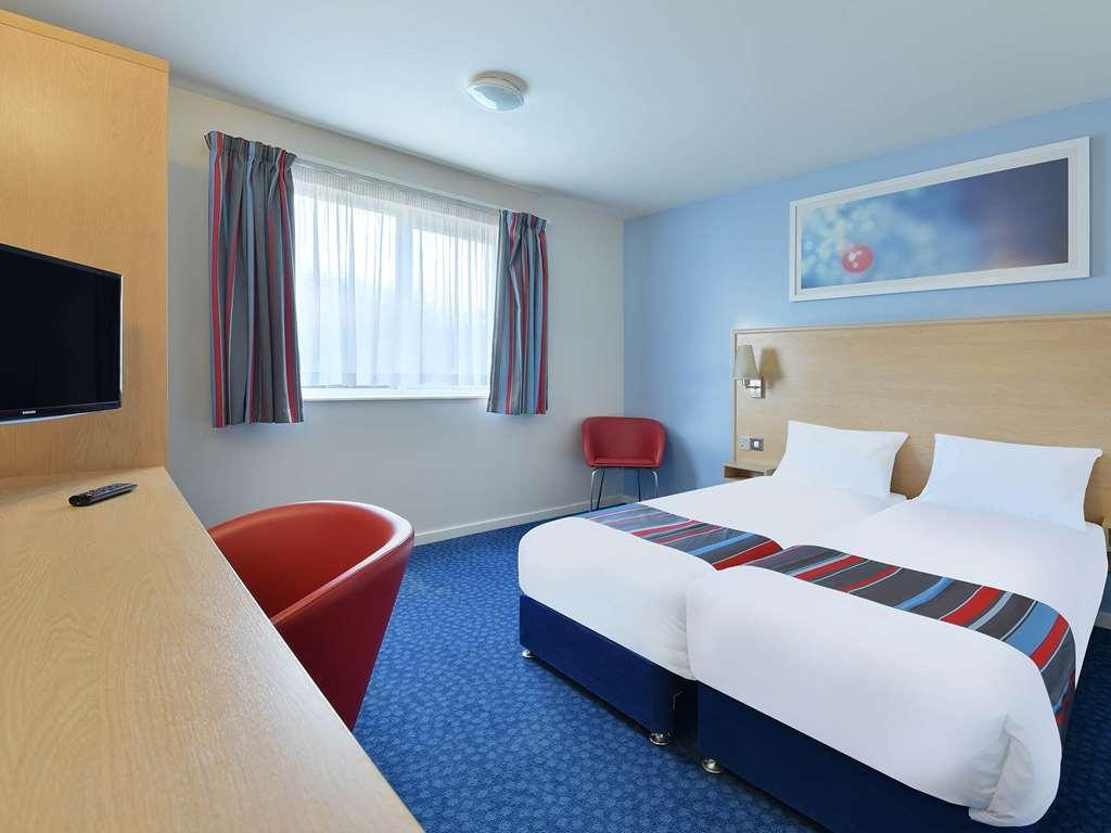 Travelodge Glasgow Airport Hotel Стая снимка