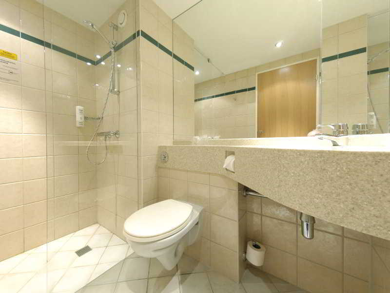 Travelodge Glasgow Airport Hotel Екстериор снимка